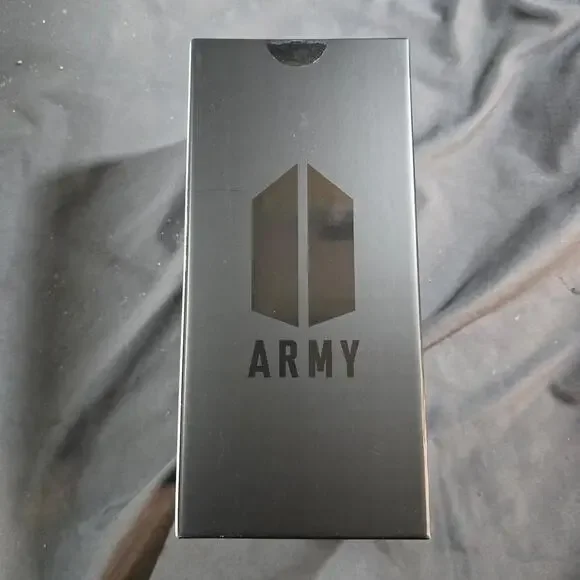 BTS OFFICIAL LIGHT STICK ARMY BOMB VER.4 2026 Sealed New Limited - Picture 2 of 5
